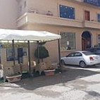 مطعم Hunger Station outside