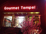 Gourmet Tempel inside