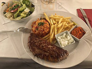 Das Restaurant Traube food