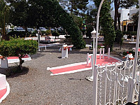 Mini Golf outside