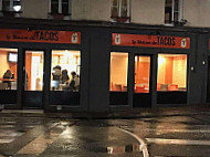 La Maison Du Tacos inside