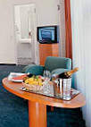 Best Western Premier Am Borsigturm food