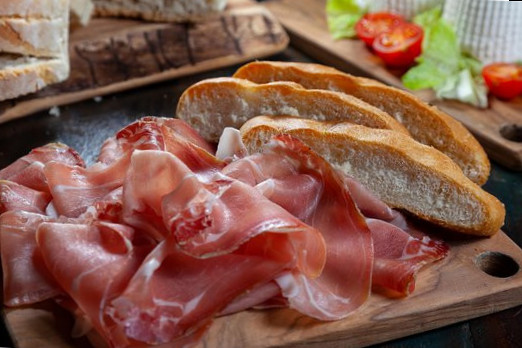 Prosciutteria Viterbo Cantina Dei Papi À l'intérieur