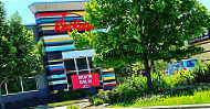 Red Robin Gourmet Burgers And Brews outside