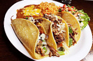 Campuzano Mexican Food food