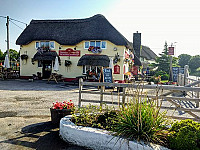 Greyhound Inn outside