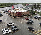 Boston Pizza outside