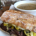 Oma's Deli Cibo