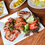 Retsinadiko, Die Griechische Taverne Cibo