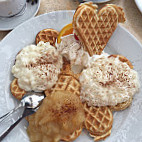 Das Waffelhaus food