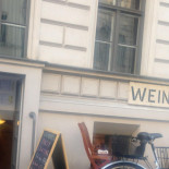 Weinplatz Dentro