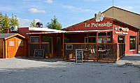 Le Piq'Assiette outside