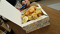 A Qualcuno Piace Fritto inside