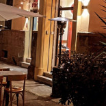 Anni E Bicchieri À l'intérieur