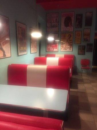 Cinema Caffè Lanteri À l'intérieur