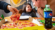 Hungry Howie's Pizza food