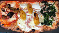 Pizzeria Bruno food