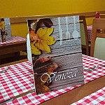 Pizzaria Veneza inside