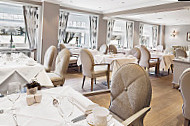 Cafe Condi im Fairmont Hotel Vier Jahreszeiten food