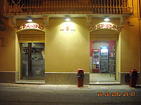 Il Panino E Lo Spiedino outside