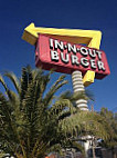 In-n-out Burger outside