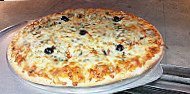 Tutti Pizza food