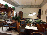 Cafè Werner inside