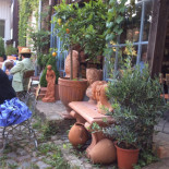 Hofcafé Berlin Und Feine Kost Bei Mutter Fourage Dentro