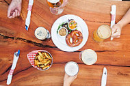 Beda's Biergarten food