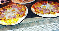 Pizzas Du Golfe food