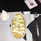 Creams Cafe food