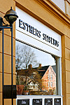 Esthers Spisehus outside