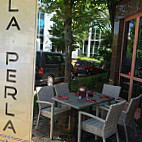 LA PERLA Cucina Bar Pizzeria inside