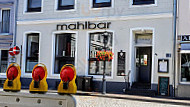 Mahlbar Restaurant und Rosterei inside