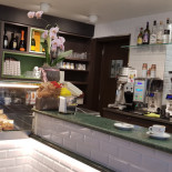 Caffè Cristallo food