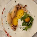 Mimi Beach food