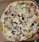 Myster Pizza food