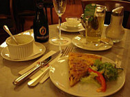 Café Baumann food