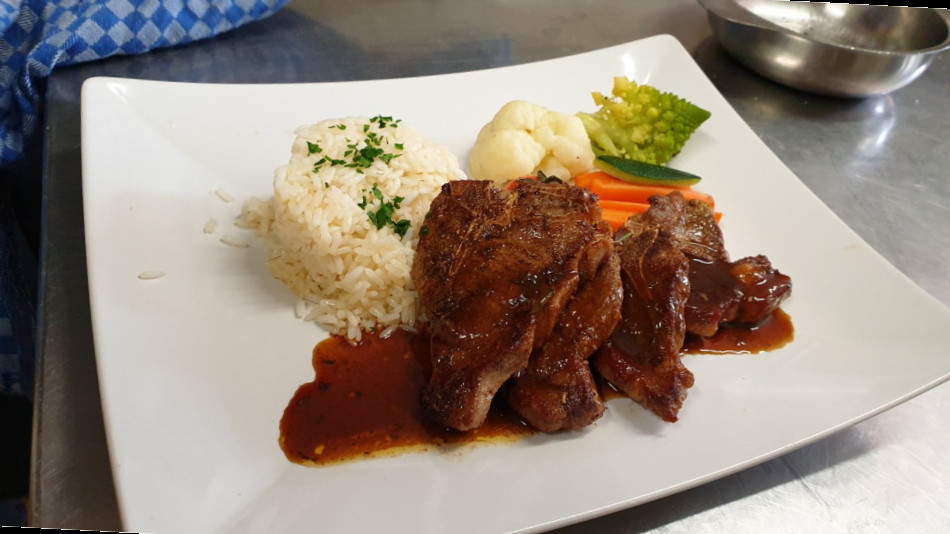 restaurant image