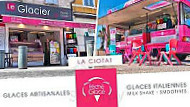 Le Péché Glacé outside