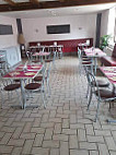 La Cantine Du Lutin inside