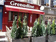 Creperie Grenadine outside