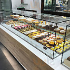 Boulangerie-patisserie Romain Corretel food