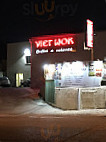 Viet Wok outside