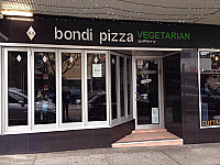 Bondi Pizza Gallery outside