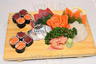 Sushi Zone food