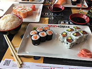 Ayakosushi food