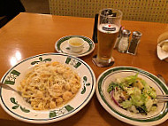 Olive Garden food