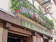 La Tasca de Ana outside