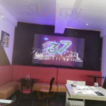 Le 37 Dentro